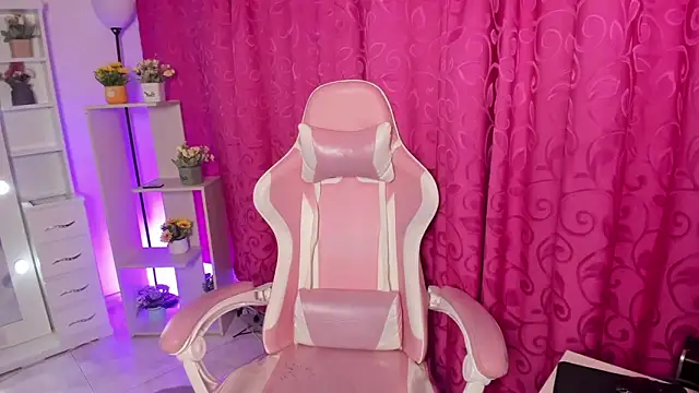 Ivy Brown  online show from March 20, 1:27 pm