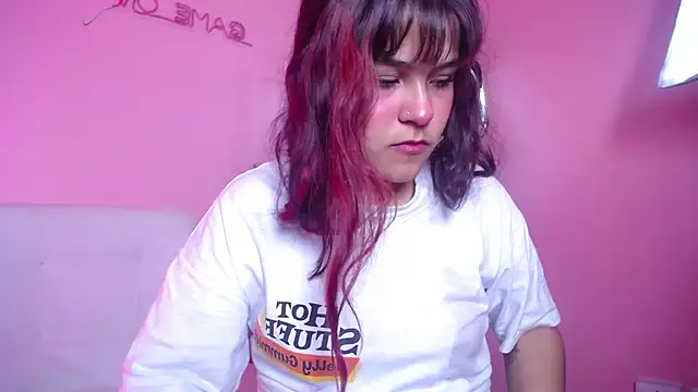 Nami Velle online show from April 11, 1:04 pm