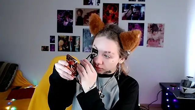 Nica Kawaii online show from April 18, 10:29 am