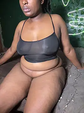 Sollybunny online show from June 3, 3:40 am