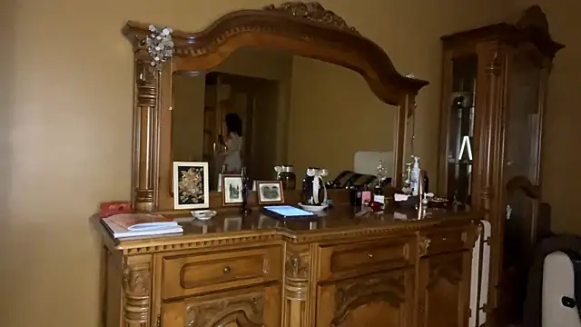 Malikeyth online show from March 9, 4:32 pm