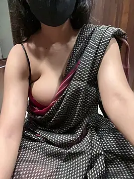 nayan taraa online show from April 10, 8:15 pm