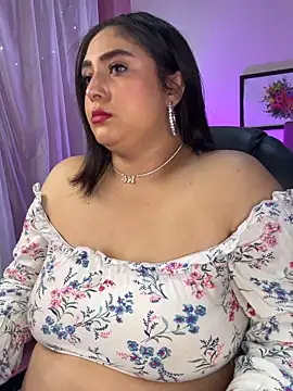 Selenee23 online show from April 14, 11:32 am