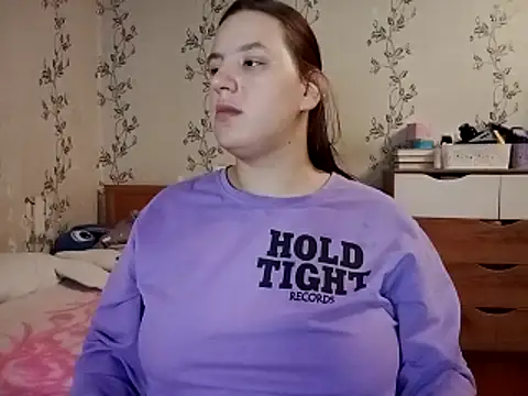 symmetryinvoid online show from April 5, 6:51 pm