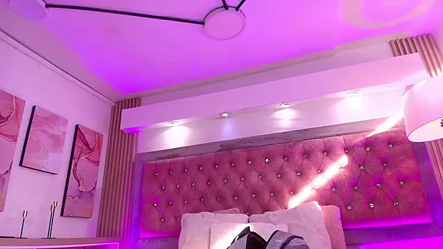 Shy Cherry  online show from April 18, 12:40 pm