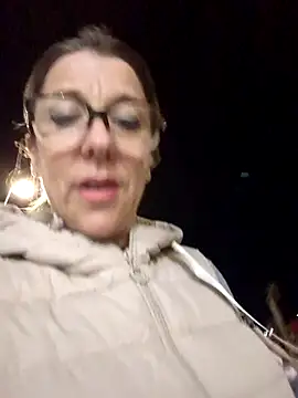 ManuelaX online show from February 14, 7:16 pm