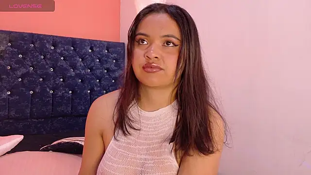 Catalinaa01 online show from July 15, 1:05 pm