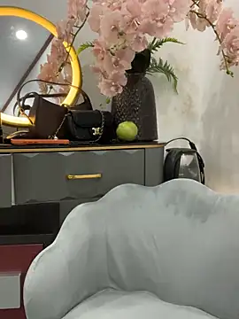 Rinn99 online show from April 18, 2:47 am