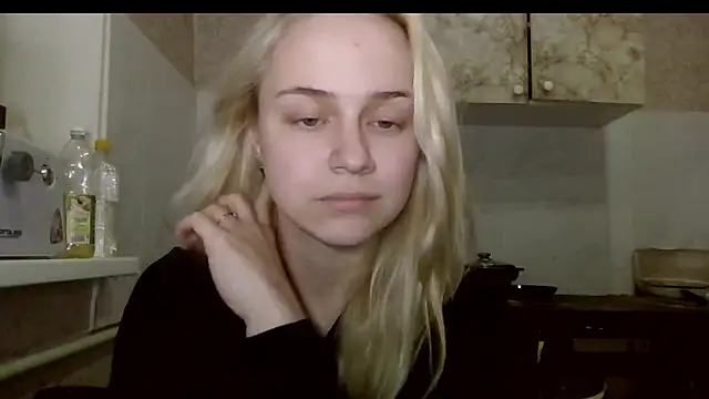 Barbie   girl online show from April 22, 7:33 pm