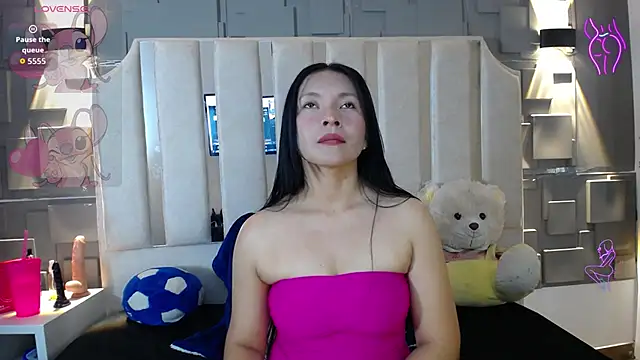 Chloe16  online show from April 17, 8:44 pm