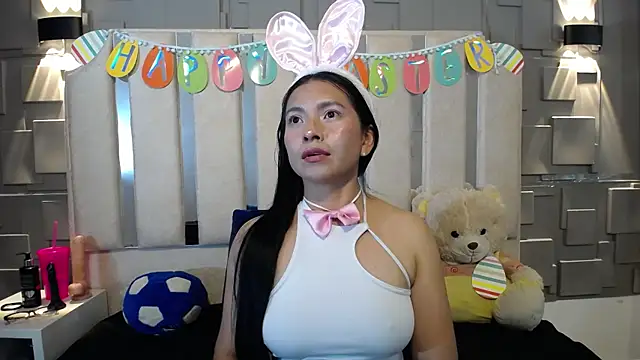 Chloe16  online show from April 5, 10:31 pm