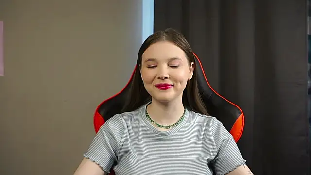 NicoleBryd online show from March 15, 9:22 am