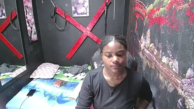 Candykss online show from April 11, 4:43 pm