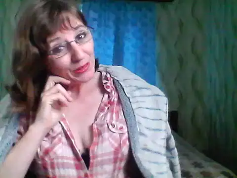 Alisaprice077 online show from May 30, 12:47 pm
