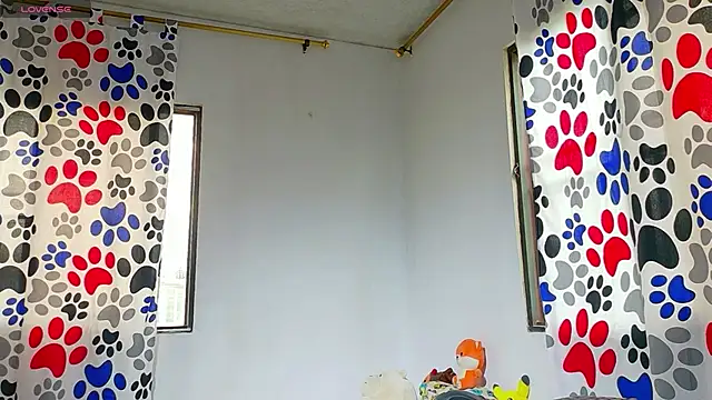 alliison foxx online show from April 1, 12:39 pm