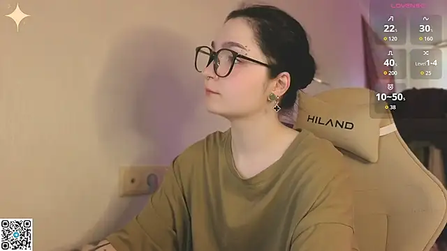 Luna Moon13 online show from April 18, 2:25 am