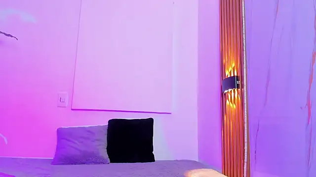 BellaRomano online show from March 22, 2:39 am