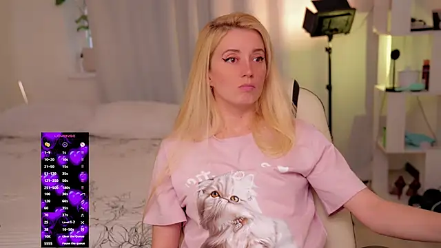 Myfeet inyourmouth online show from March 29, 3:11 pm