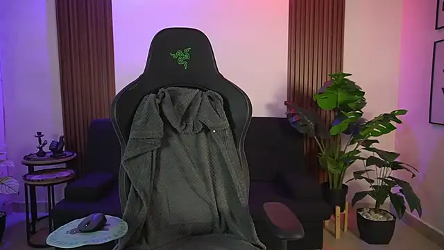 calypso and g2 online show from March 11, 7:27 pm