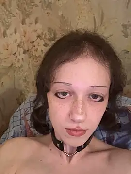 AmanitaXXX69 online show from April 16, 7:41 am