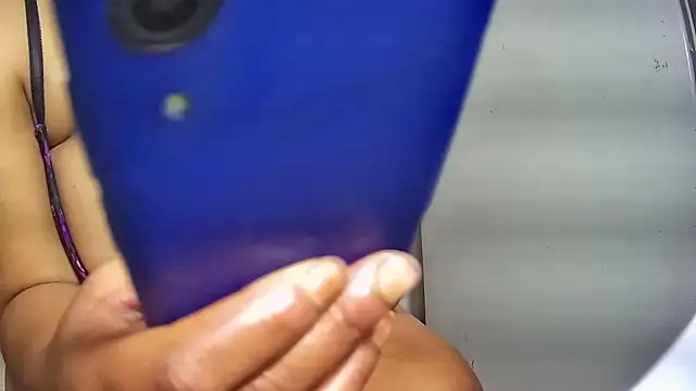 DirtyMelo online show from April 17, 9:50 pm