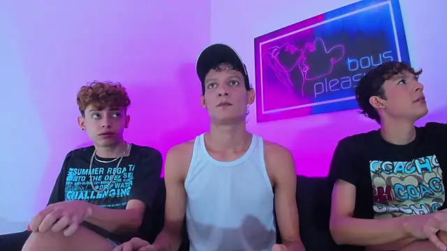 Desire Boys1 online show from March 9, 11:08 pm