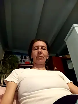 Tania9876 online show from May 16, 6:40 pm