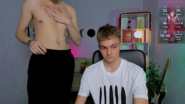 john lik online show from April 8, 12:18 pm