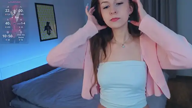 DevinAdinolfi online show from April 13, 9:26 pm