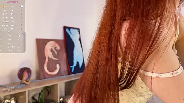 hopgals online show from April 3, 4:32 am