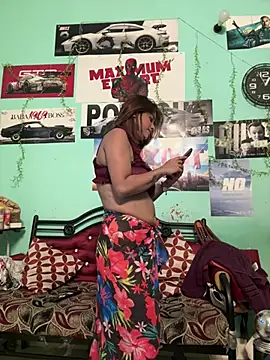 srimoyee46 online show from July 9, 7:27 pm