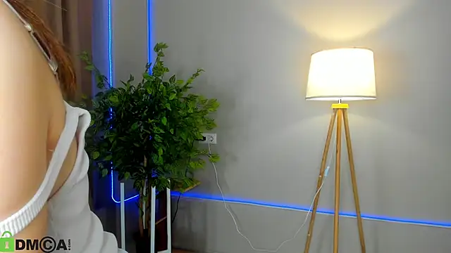 Aurora Temptia online show from April 16, 9:31 am