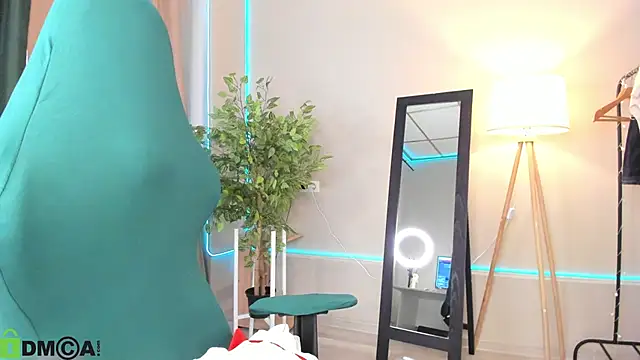 Aurora Temptia online show from April 20, 9:23 am