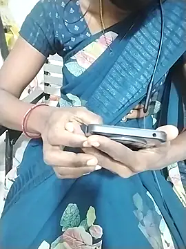 sujjisexyy online show from August 6, 5:53 pm