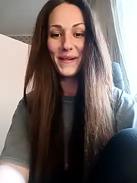 LunaCrystall online show from April 16, 4:06 pm