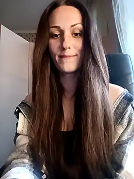 LunaCrystall online show from April 14, 4:29 pm