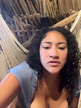 LatinaLoka online show from April 14, 3:23 pm