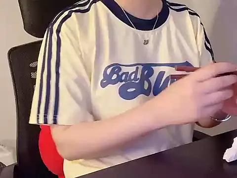 hunhun122 online show from June 10, 5:55 pm