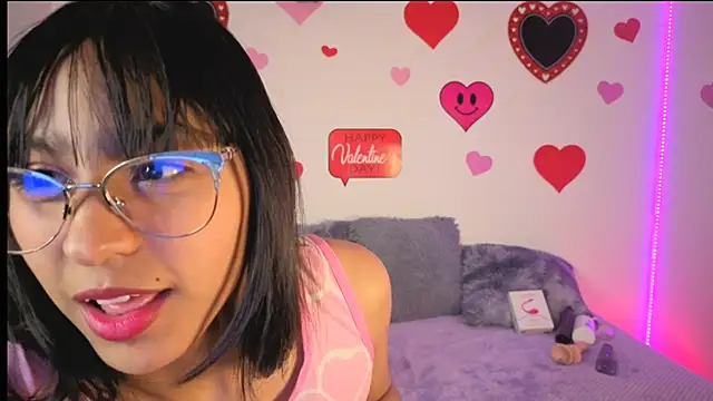 PaulaCutexs online show from March 13, 4:03 am