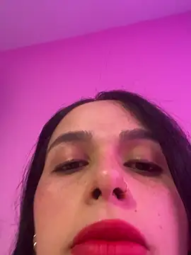 leila moretti online show from April 14, 7:58 pm