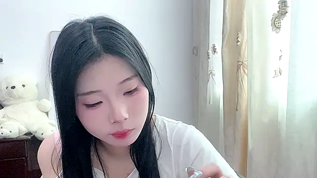 yiyibaby2026 online show from April 4, 2:54 am