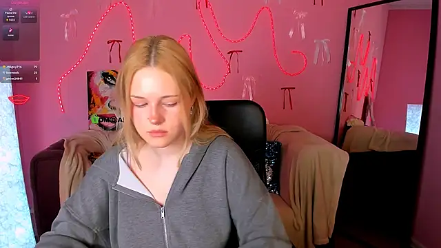 trixy melison online show from April 4, 12:48 pm