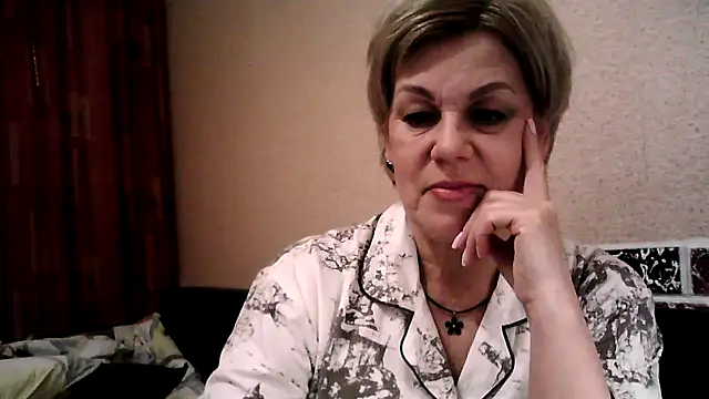 TatkaYang online show from April 15, 7:47 pm