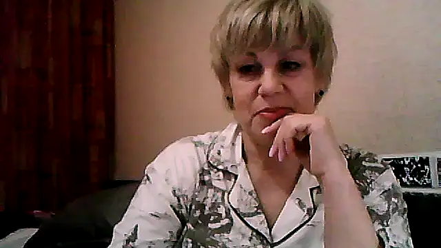 TatkaYang online show from April 17, 7:49 pm