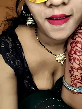 Hot lady234 online show from May 28, 4:21 am