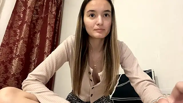 ReathaKiss online show from March 31, 3:23 pm