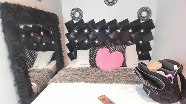 Amarantha rosse online show from April 16, 9:39 pm