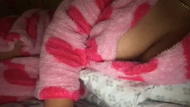 Lacey4y1 online show from April 10, 3:23 am