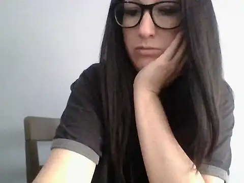 TheVictoriaWolf online show from April 14, 2:17 pm