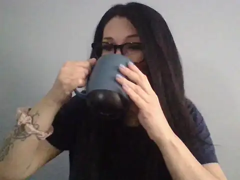 TheVictoriaWolf online show from April 15, 2:28 pm